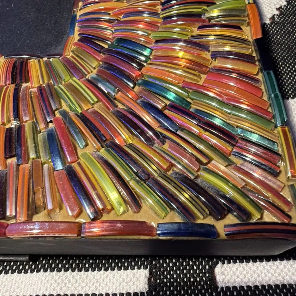 1821M Jewel Tones 3x2.5 Frame W/8.5” BORDER Basket Weave Acrylics